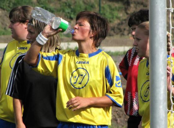 28teplicke-fotbalistky-zdolaly-hradec-kralove-2-0_560x420.jpg